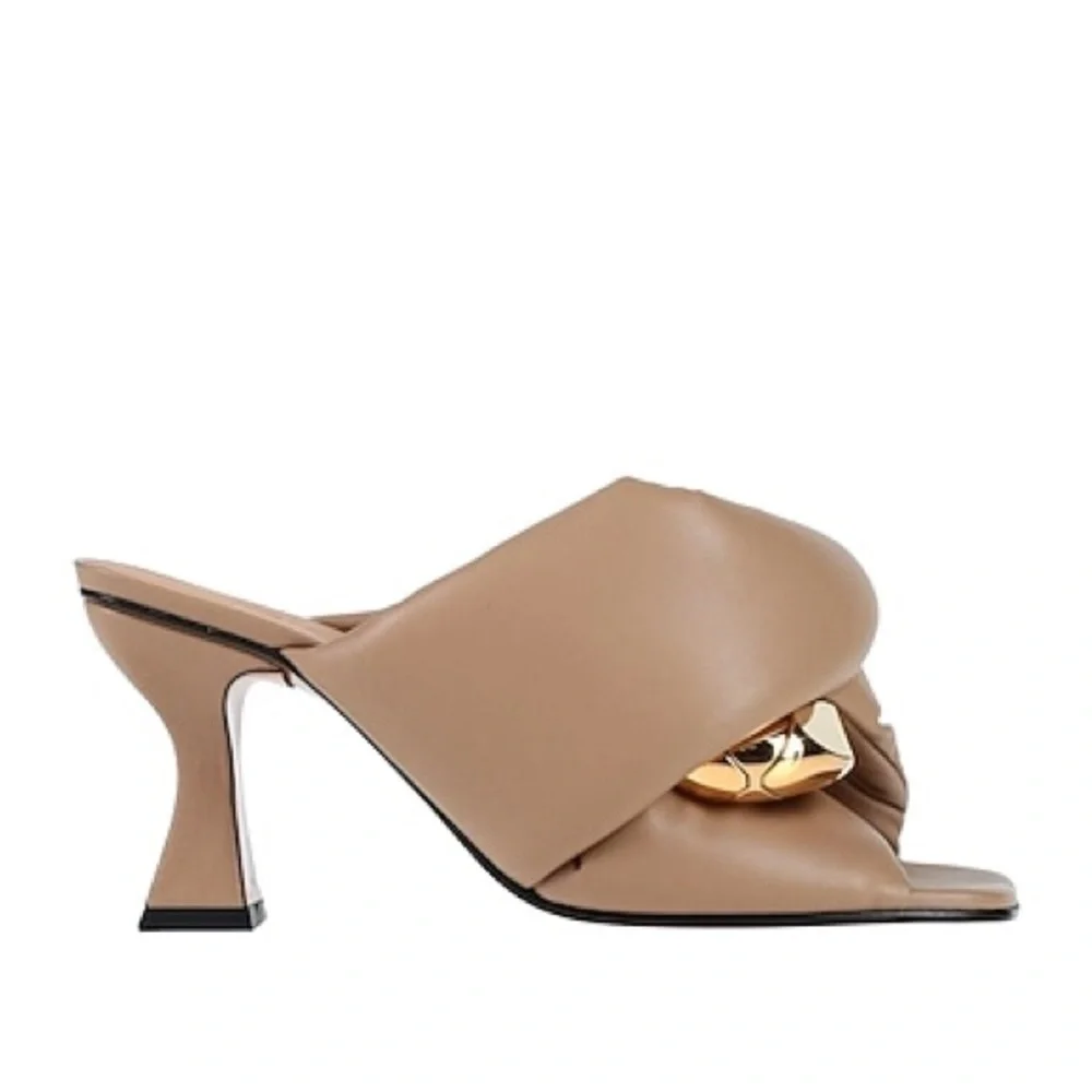 JW ANDERSON almost like